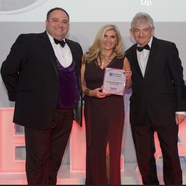 STICKY HEELZ WINS #GODO ENTREPRENEUR OF THE YEAR 2017 AWARD